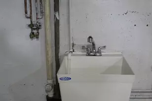 689 Bent St, Elgin, IL 60120 - Photo 16