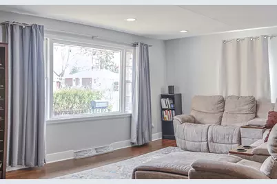 227 N Butterfield Road, Libertyville, IL 60048 - Photo 6