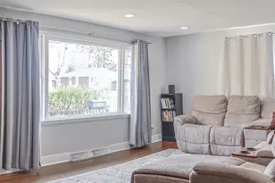 227 N Butterfield Rd, Libertyville, IL 60048 - Photo 6