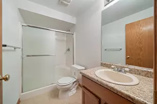 38815 N Broadway Ave, Antioch, IL 60002 - Photo 24