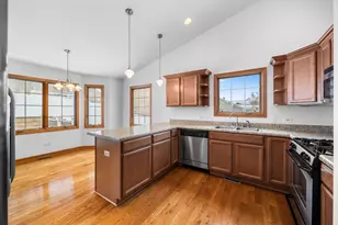 38815 N Broadway Ave, Antioch, IL 60002 - Photo 8