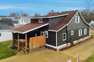 705 Institute Blvd, Dixon, IL 61021 - Photo 4