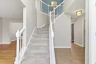 1604 Tara Belle Pkwy, Naperville, IL 60564 - Photo 4
