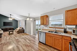 1016 Misty Landing Ct, Malta, IL 60150 - Photo 8
