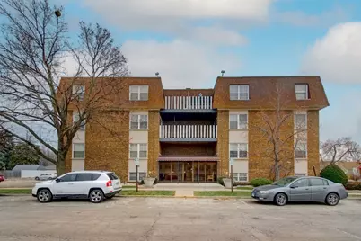 9146 Grand Avenue #2NE, Franklin Park, IL 60131 - Photo 1