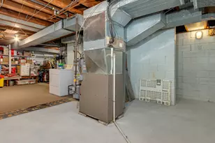 1709 Valley Pkwy, Joliet, IL 60433 - Photo 20