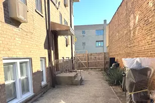 2800 N 72nd Ct, Elmwood Park, IL 60707 - Photo 16