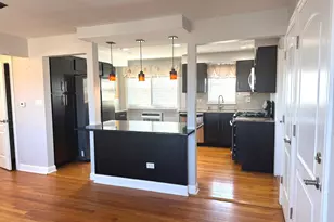 2800 N 72nd Ct, Elmwood Park, IL 60707 - Photo 2