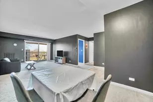 500 W Huntington Commons Rd, Mount Prospect, IL 60056 - Photo 4