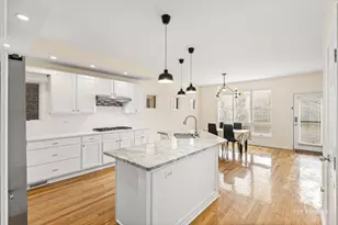 1215 W 33rd St, Chicago, IL 60608 - Photo 8