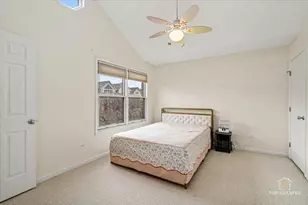 1215 W 33rd St, Chicago, IL 60608 - Photo 22