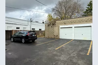 943 W Galena Boulevard #1, Aurora, IL 60506 - Photo 2
