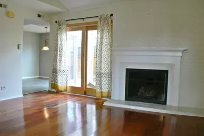 40 Sarahs Grove Lane, Schaumburg, IL 60193 - Photo 4