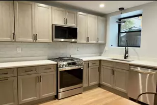 2046 W Moffat St, Chicago, IL 60647 - Photo 14