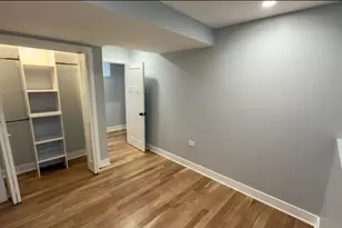 2046 W Moffat St, Chicago, IL 60647 - Photo 12