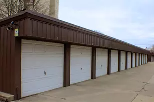 109 Caterpillar Dr, Joliet, IL 60436 - Photo 22