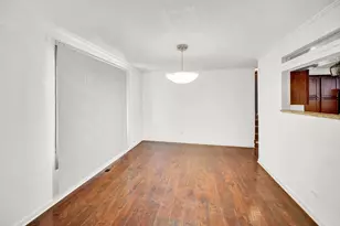 744 Academy Ave, Matteson, IL 60443 - Photo 8