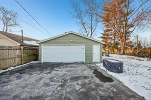 16511 W 147th Pl, Lockport, IL 60441 - Photo 4