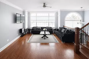 17950 Fountain Cir, Orland Park, IL 60467 - Photo 2