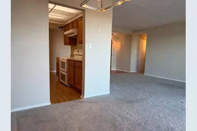 6340 Americana Drive #1102, Willowbrook, IL 60527 - Photo 12