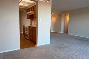 6340 Americana Dr, Willowbrook, IL 60527 - Photo 12