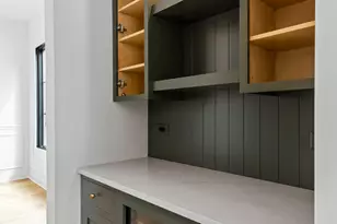 1310 N Eagle St, Naperville, IL 60563 - Photo 14