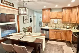 7624 Westview Ln, Woodridge, IL 60517 - Photo 4