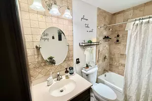 7624 Westview Ln, Woodridge, IL 60517 - Photo 12