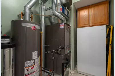 21325 Windsor Lake Lane, Crest Hill, IL 60403 - Photo 26