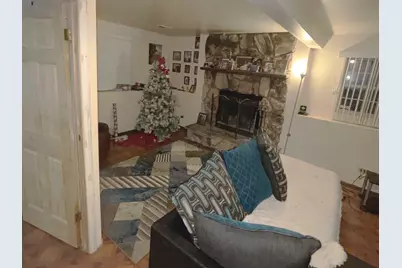 4340 Mayfair Court, Country Club Hills, IL 60478 - Photo 8
