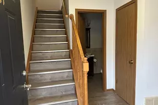 411 Village Creek Dr, Lake in the Hills, IL 60156 - Photo 8