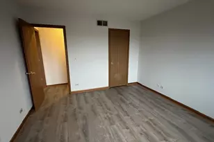 411 Village Creek Dr, Lake in the Hills, IL 60156 - Photo 10