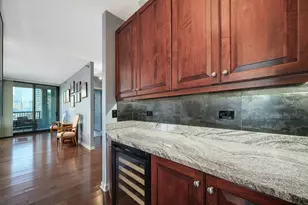 501 N Clinton St, Chicago, IL 60654 - Photo 12