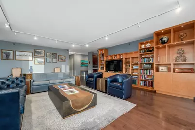 501 N Clinton Street #903, Chicago, IL 60654 - Photo 4