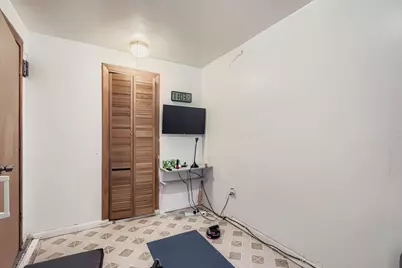 2453 S Trumbull Avenue, Chicago, IL 60623 - Photo 18