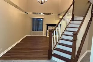 194 N Clare Ct, Wood Dale, IL 60191 - Photo 4