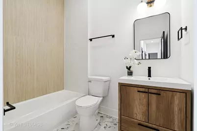 [Address not provided], Chicago, IL 60622 - Photo 8