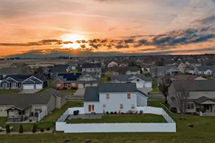 2745 Sedona Dr, Normal, IL 61761 - Photo 2