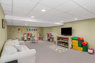 11111 Huron Dr, Spring Grove, IL 60081 - Photo 14