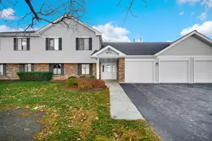 1471 Fairlane Dr, Schaumburg, IL 60193 - Photo 1