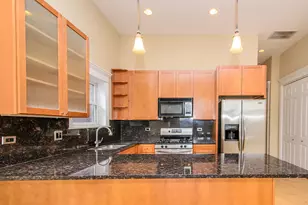 1910 W Armitage Ave, Chicago, IL 60622 - Photo 8