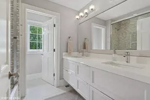 124 St Francis Cir, Oak Brook, IL 60523 - Photo 28