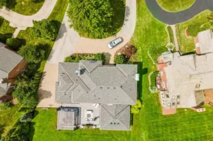 124 St Francis Cir, Oak Brook, IL 60523 - Photo 46