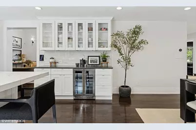 124 Saint Francis Circle, Oak Brook, IL 60523 - Photo 10