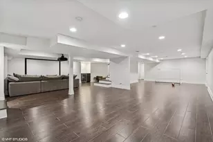 124 St Francis Cir, Oak Brook, IL 60523 - Photo 30