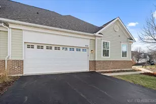 810 Cambridge Dr, Batavia, IL 60510 - Photo 2