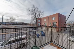 2049 W 34th St, Chicago, IL 60608 - Photo 12