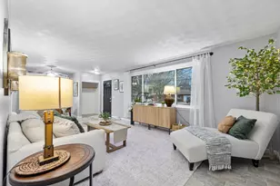 203 S Tazewell St, Mackinaw, IL 61755 - Photo 4