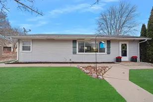 203 S Tazewell St, Mackinaw, IL 61755 - Photo 26