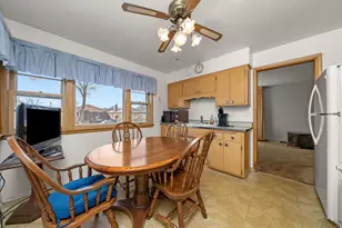 2439 Ernst St, Franklin Park, IL 60131 - Photo 8